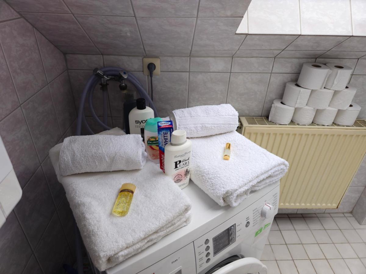 Sauna - Massage -Bodensee-Cinema Feeling- Home Sharing - Parking - Kueche Radolfzell am Bodensee Buitenkant foto