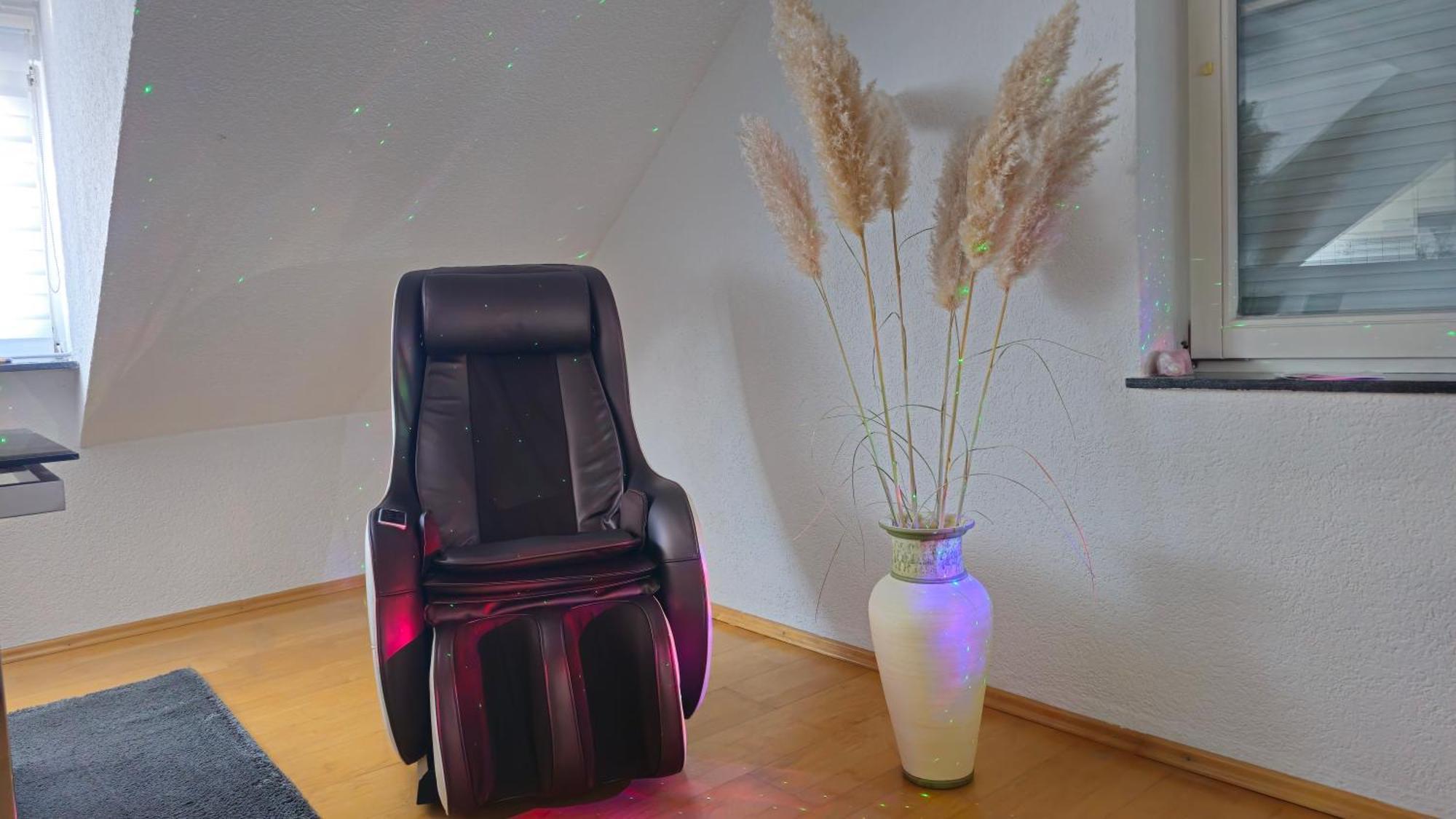 Sauna - Massage -Bodensee-Cinema Feeling- Home Sharing - Parking - Kueche Radolfzell am Bodensee Buitenkant foto